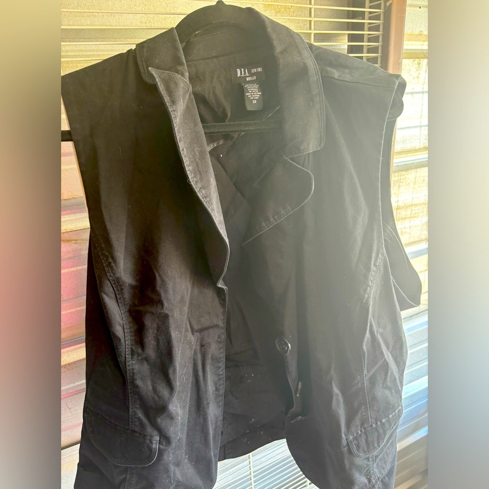 Black vest unknown brand